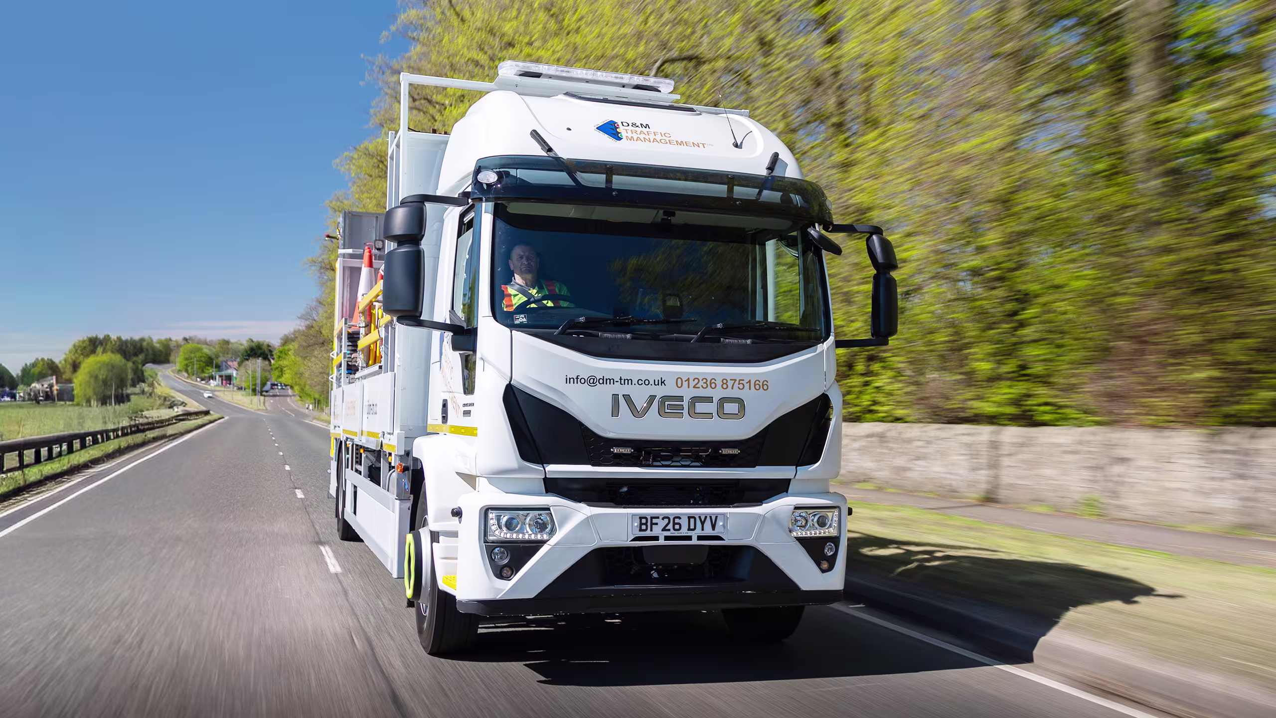 King Rental Impact Protection Vehicle (IPV) on the road with Nissen Light Arrows and Verdegro Crash Cushion.